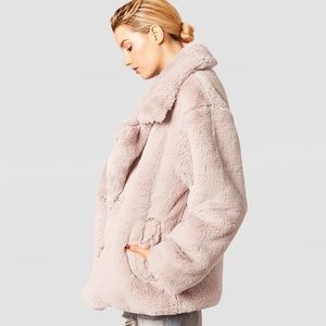 FOREVER21 FAUX FUR COAT